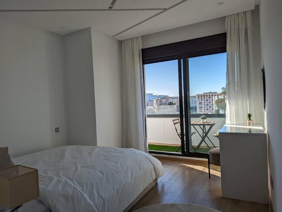 Superb & Sunny 2Br & 2Ba Apt. W/ Seaview, Malabata Tanger Exterior foto